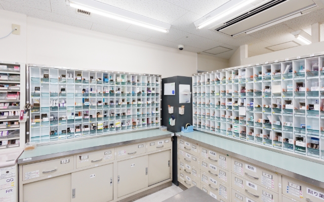 ベリタス病院薬剤科薬局内