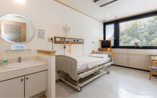 ベリタス病院個室2